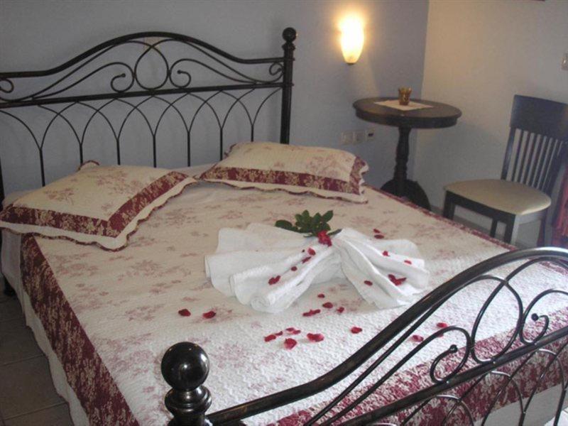 Nostimon Emar Apartment Lourdata  Bagian luar foto