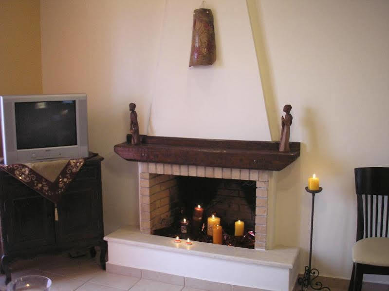 Nostimon Emar Apartment Lourdata  Bagian luar foto